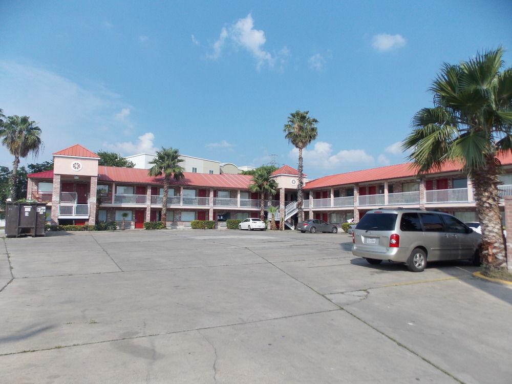 Econo Lodge Inn & Suites Downtown San Antonio Exterior photo