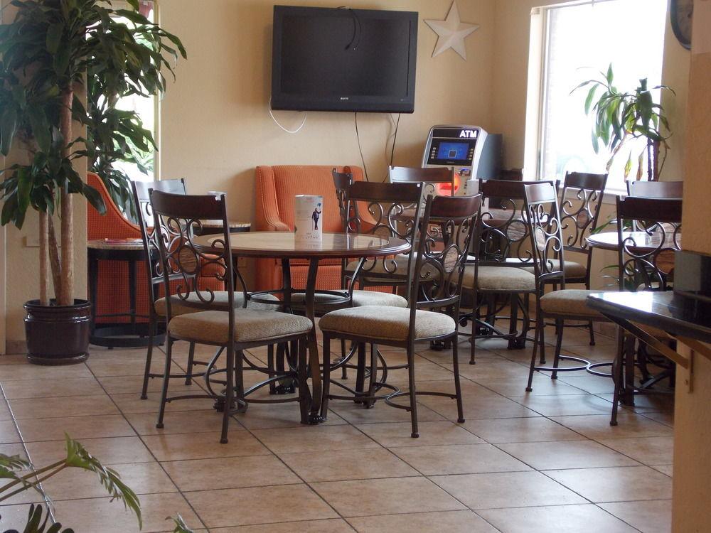 Econo Lodge Inn & Suites Downtown San Antonio Exterior photo