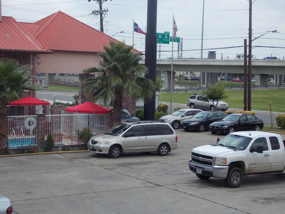 Econo Lodge Inn & Suites Downtown San Antonio Exterior photo